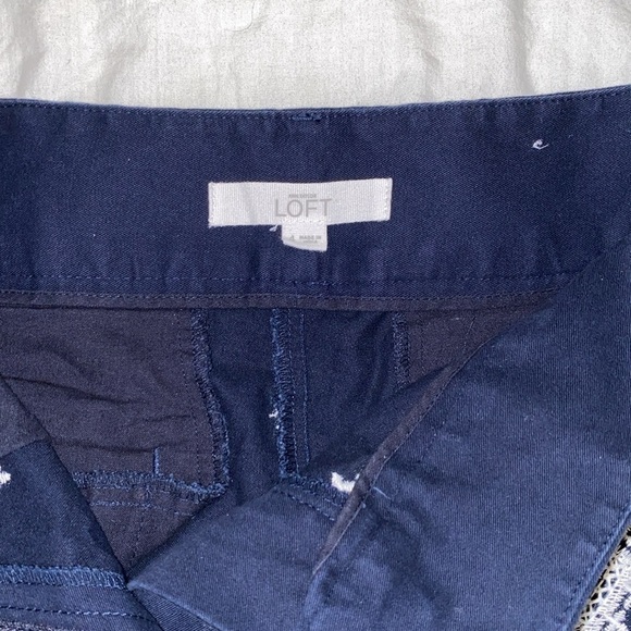 LOFT Riviera navy blue & white embroidered shorts size 4 - Picture 6 of 9